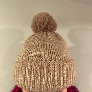 Knit wool hat with fleese lining